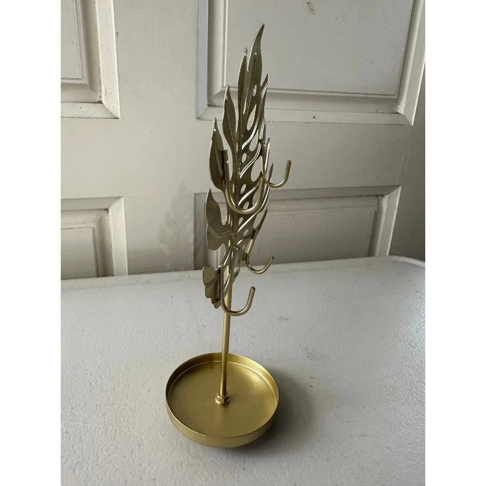 Gold Metal Perforated Monstera Leaf Hanging Jewelry Organizer Display Stand